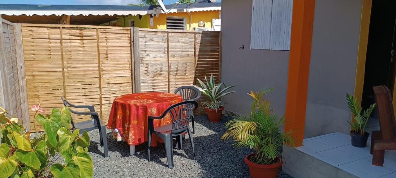 Gite Poz Kreyol Port Louis Bagian luar foto